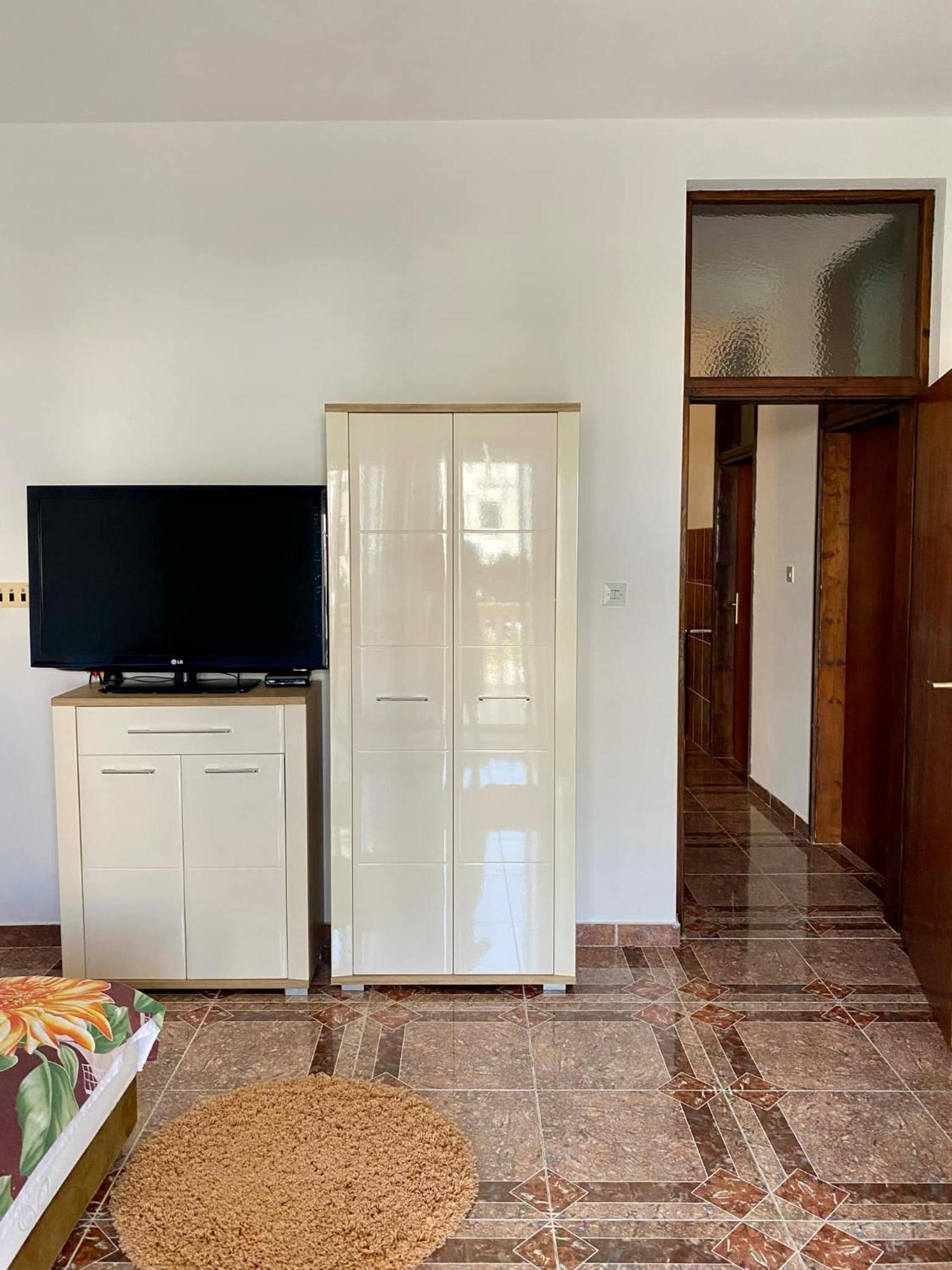 אולסינץ' Dragovoja Lux Apartments & Rooms מראה חיצוני תמונה