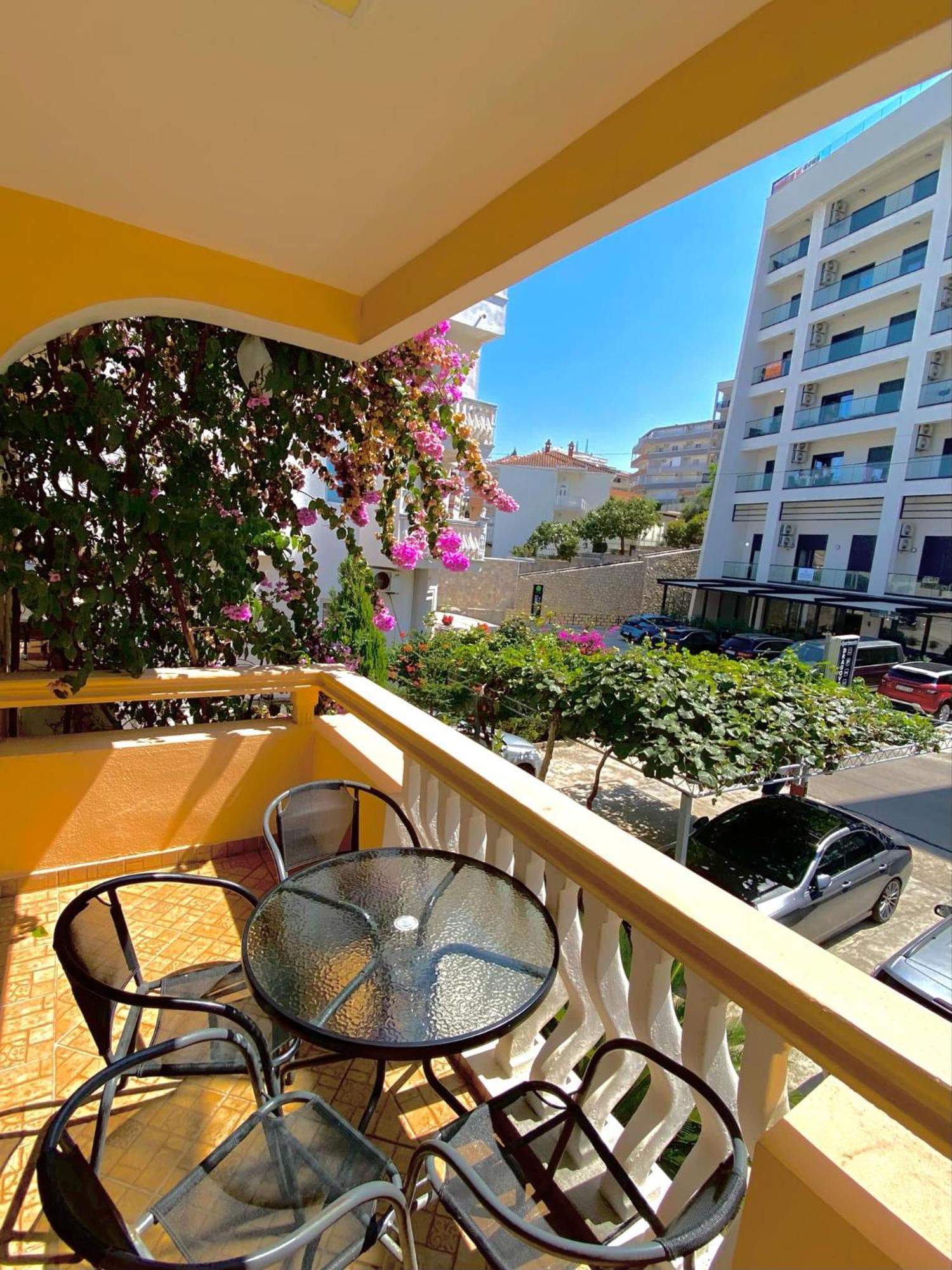 אולסינץ' Dragovoja Lux Apartments & Rooms מראה חיצוני תמונה