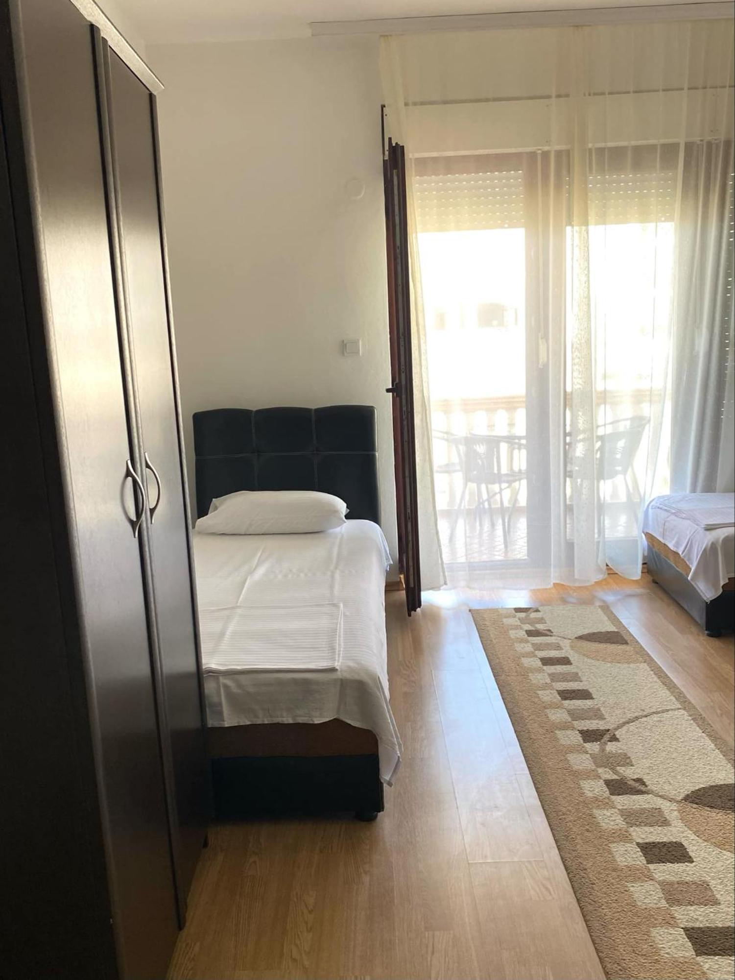 אולסינץ' Dragovoja Lux Apartments & Rooms מראה חיצוני תמונה