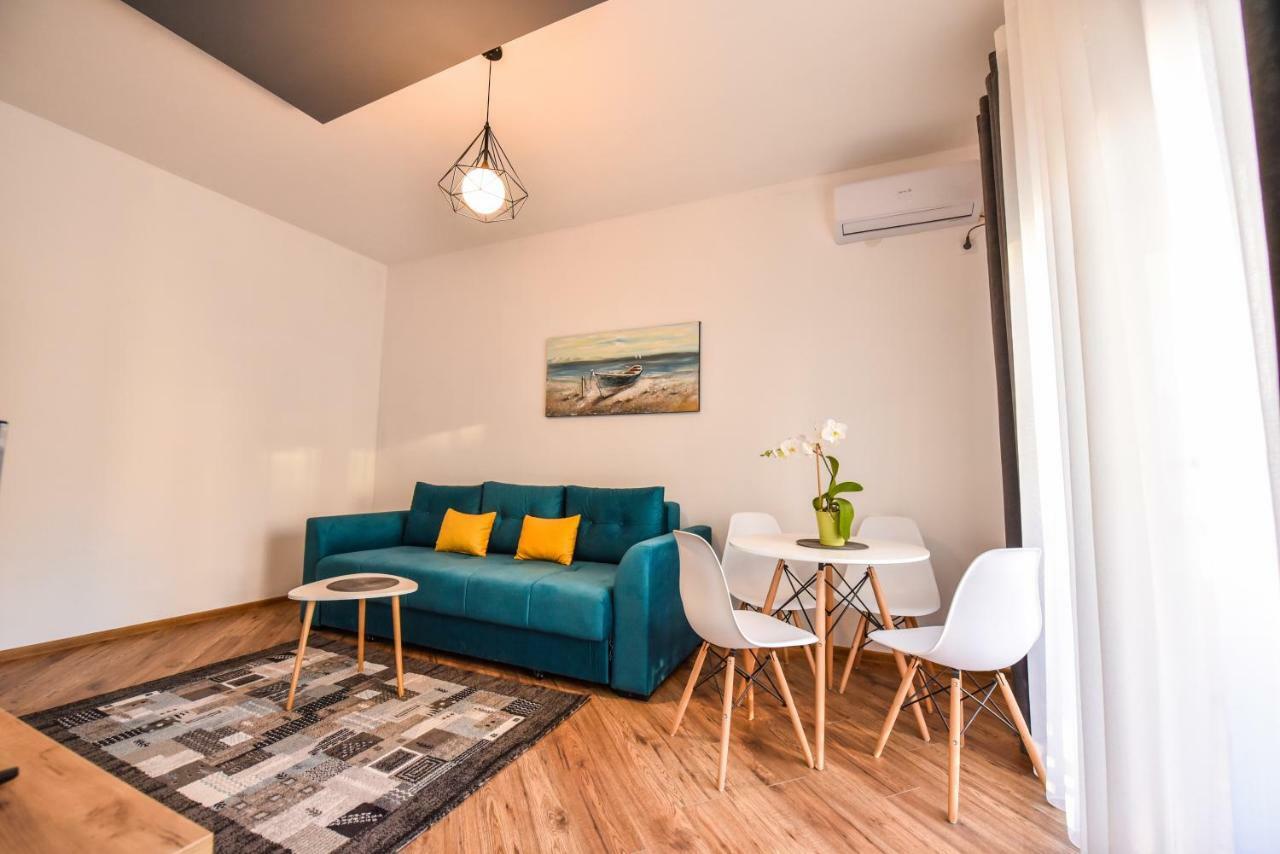 אולסינץ' Dragovoja Lux Apartments & Rooms מראה חיצוני תמונה