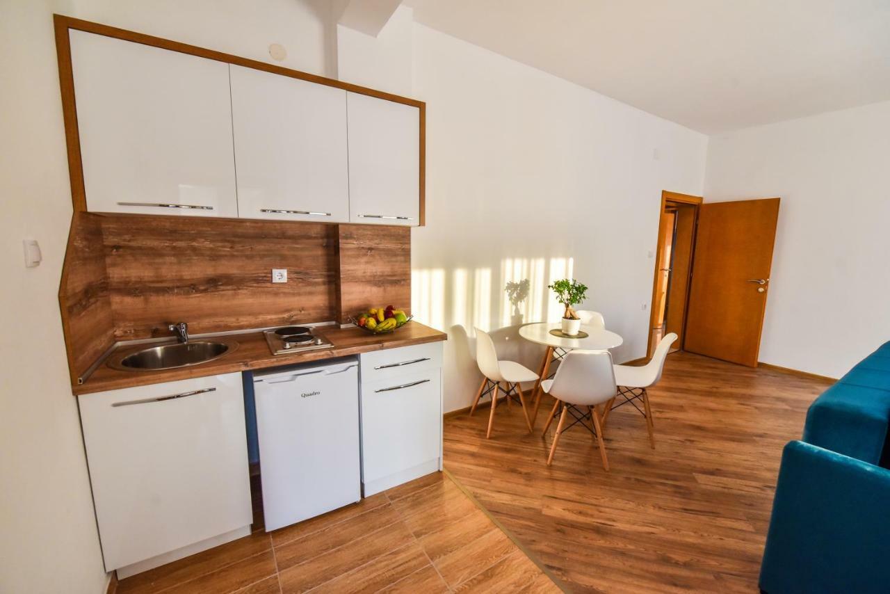 אולסינץ' Dragovoja Lux Apartments & Rooms מראה חיצוני תמונה
